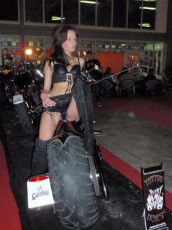 _ckfinder_userfiles_images_novice_HD_Smoke_on_erotik_2010_PC120367(1).JPG